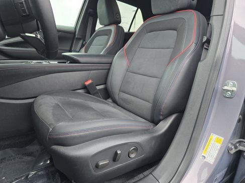 Used 2024 Chevrolet Blazer EV RS image 26