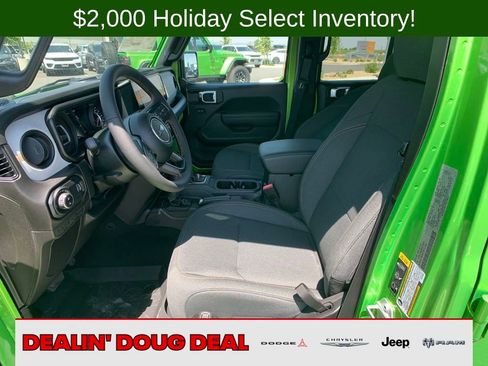 New 2025 Jeep Gladiator Willys image 12