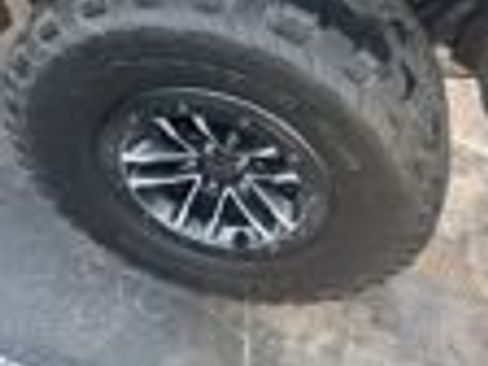 Used 2026 Jeep Wrangler Unlimited Rubicon AWD/4WD image 9