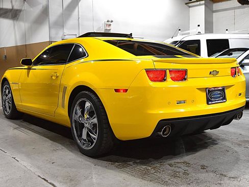 Used 2010 Chevrolet Camaro SS w/ RS Package RWD image 11