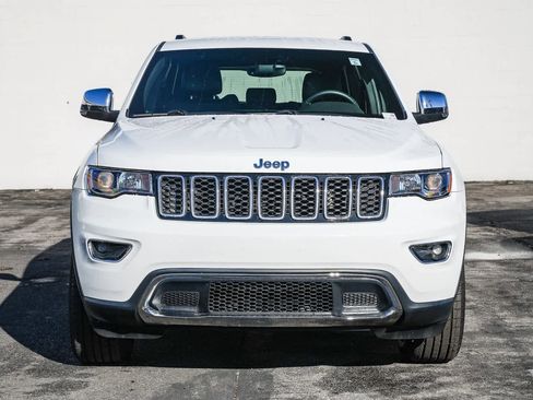 Used 2017 Jeep Grand Cherokee Limited image 2
