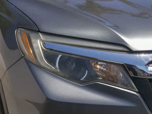 Used 2017 Honda Ridgeline RTL image 4