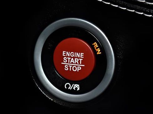 Used 2021 Dodge Challenger SRT Hellcat Redeye RWD image 9