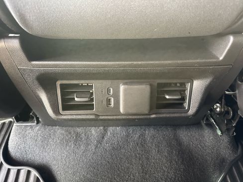 Certified 2025 Chevrolet Silverado 1500 LT image 33