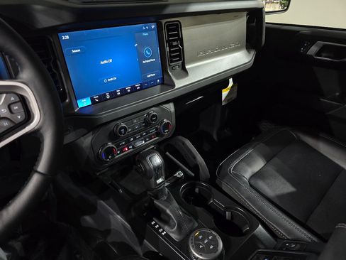 New 2025 Ford Bronco Badlands AWD/4WD image 25