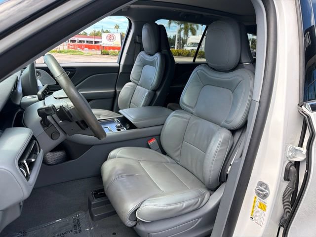 Certified 2020 Lincoln Aviator Reserve w/ Equipment Group 202A AWD/4WD image 13