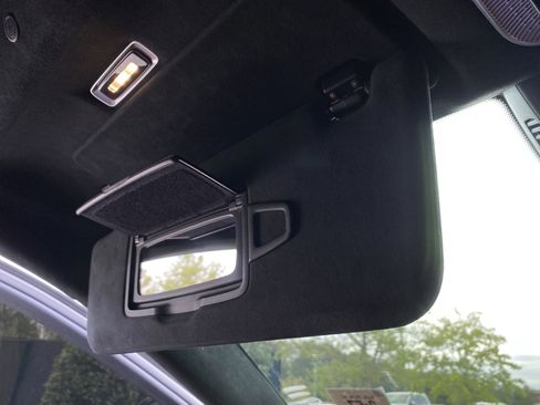 Used 2023 Mercedes-Benz S 580 4MATIC Sedan w/ 3D Technology Package image 38