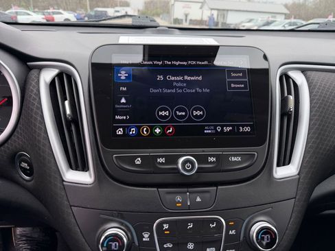 Used 2023 Chevrolet Malibu LT FWD image 21