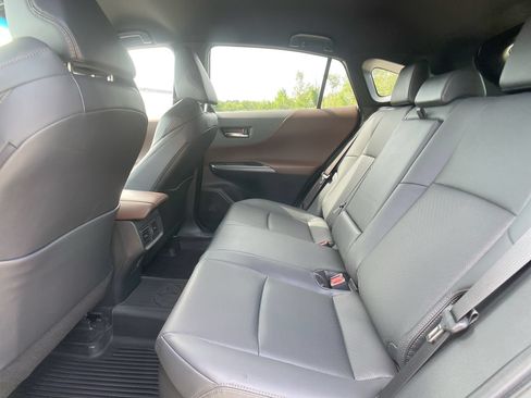 Used 2023 Toyota Venza Limited AWD/4WD image 22
