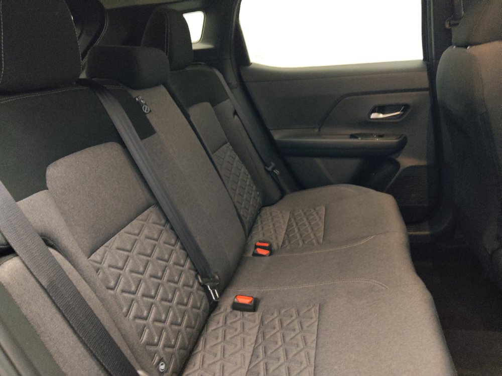 Used 2025 Nissan Kicks SV FWD image 19
