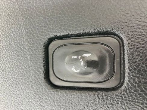Used 2019 Ford Edge Titanium FWD image 35
