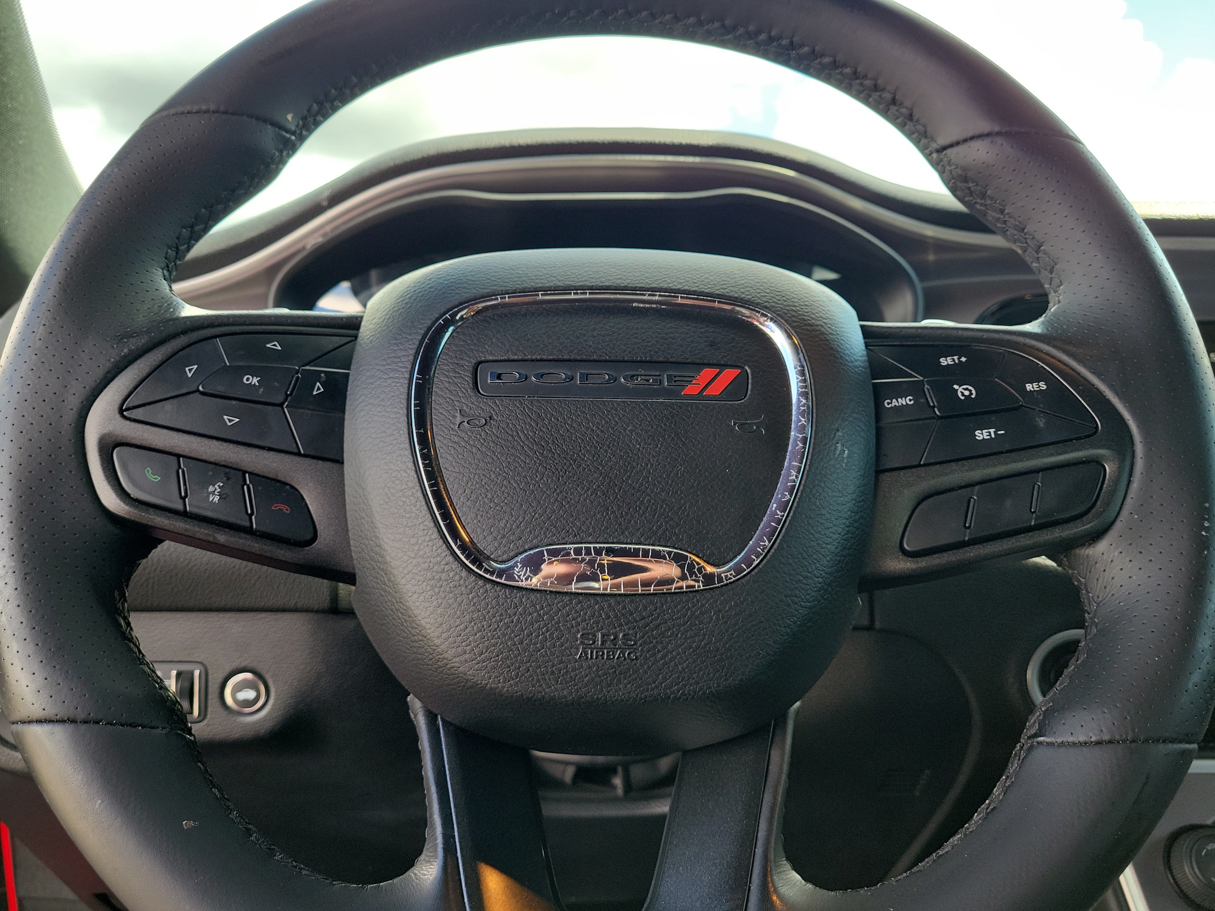 Used 2022 Dodge Challenger R/T RWD image 17