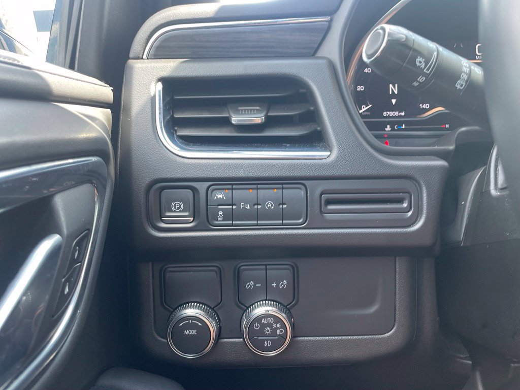 Used 2024 GMC Yukon SLT RWD image 12