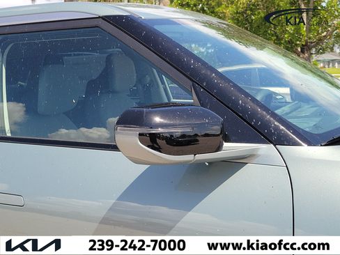 New 2027 Kia Seltos S FWD image 8