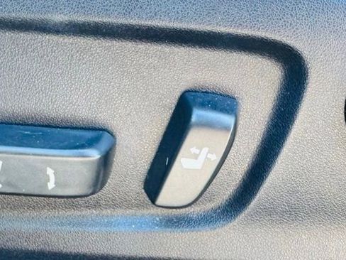 Used 2018 Lexus IS 300 image 10