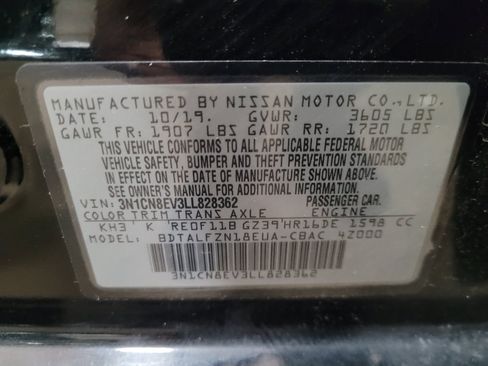 Used 2020 Nissan Versa SV FWD image 33