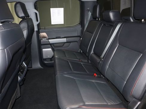 Certified 2024 Ford F250 Lariat w/ Chrome Package image 18