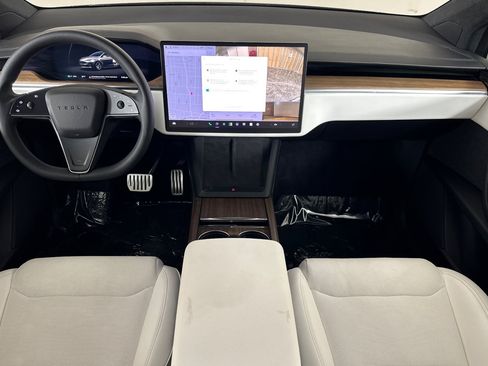 Used 2024 Tesla Model X AWD/4WD image 12