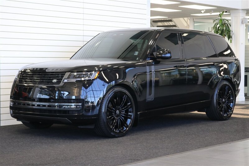 Used 2025 Land Rover Range Rover Long Wheelbase Autobiography AWD/4WD image 3