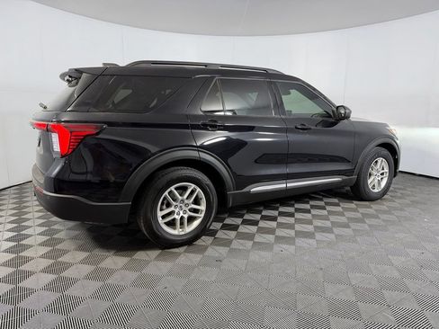 Used 2025 Ford Explorer Active RWD image 8