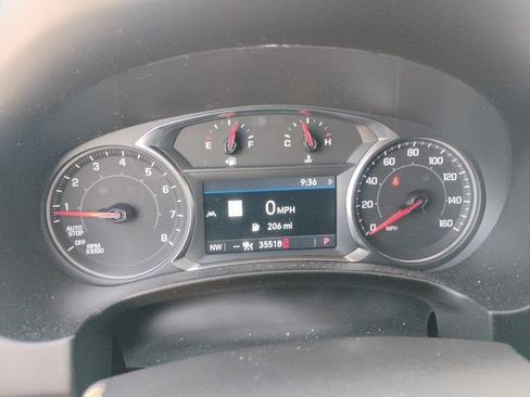 Used 2024 GMC Terrain SLE w/ Driver Convenience Package FWD image 10