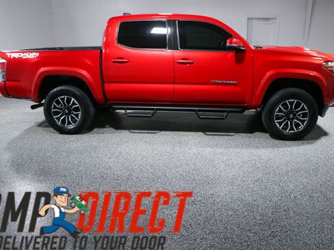Used 2020 Toyota Tacoma TRD Sport AWD/4WD image 6
