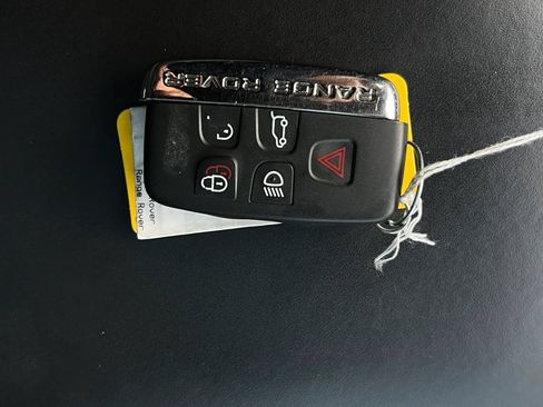 Used 2017 Land Rover Range Rover Supercharged AWD/4WD image 28