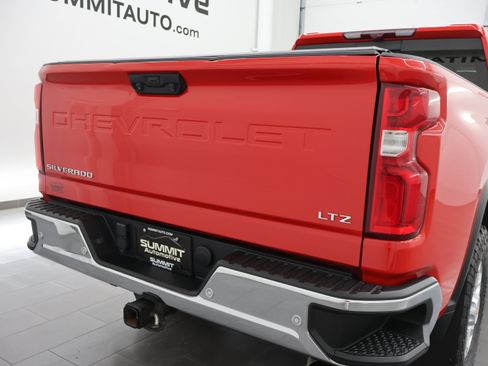 Used 2024 Chevrolet Silverado 2500 LTZ w/ LTZ Plus Package AWD/4WD image 33