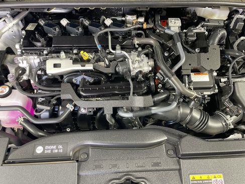 New 2026 Toyota Prius LE FWD image 11