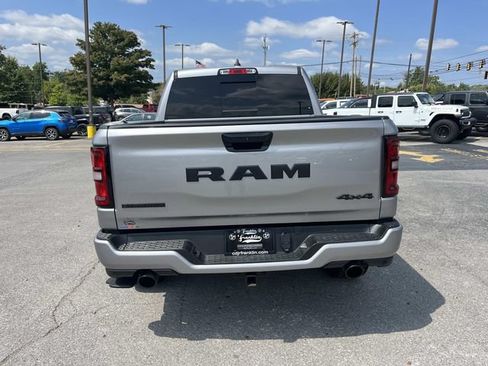Used 2025 RAM 1500 Big Horn AWD/4WD image 5