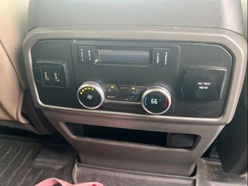 Used 2019 Ford Expedition XLT w/ Equipment Group 202A AWD/4WD image 26
