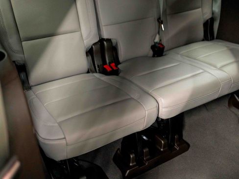 Used 2023 GMC Yukon XL SLT w/ SLT Luxury Package AWD/4WD image 67