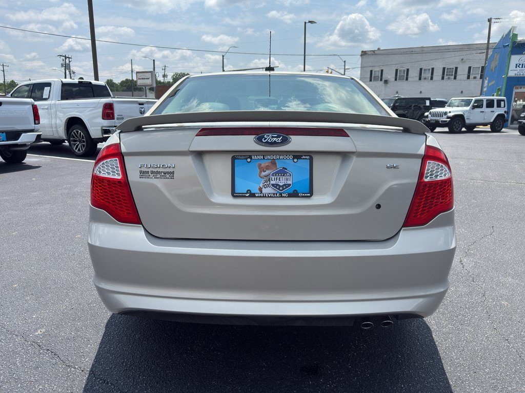 Used 2010 Ford Fusion SE FWD image 7