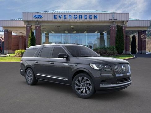 New 2024 Lincoln Navigator L Reserve image 7