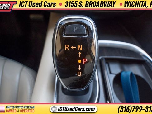Used 2018 Buick Enclave Premium w/ Trailering Package AWD/4WD image 21