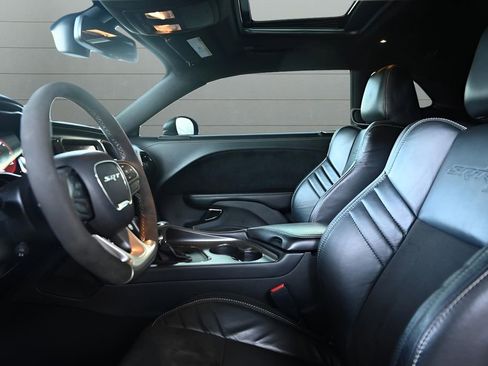 Used 2021 Dodge Challenger SRT Hellcat Redeye image 21