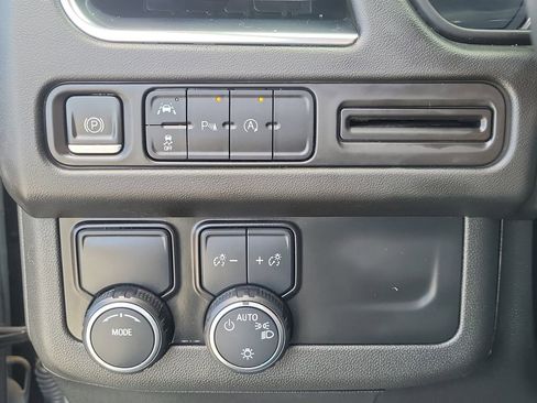 Used 2023 Chevrolet Tahoe LS image 21