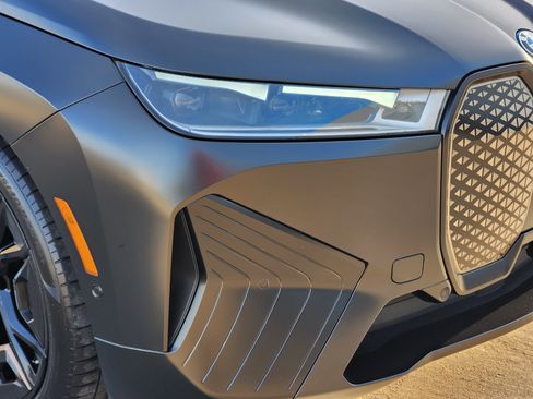 Used 2023 BMW iX M60 image 7