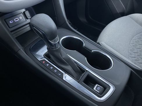 Used 2024 Chevrolet Equinox LS w/ Driver Confidence II Package image 7