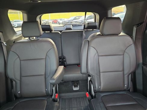 Used 2023 Chevrolet Traverse High Country w/ LPO, Floor Liner Package image 25