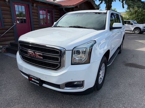 Used 2019 GMC Yukon XL SLT w/ Open Road Package AWD/4WD image 2