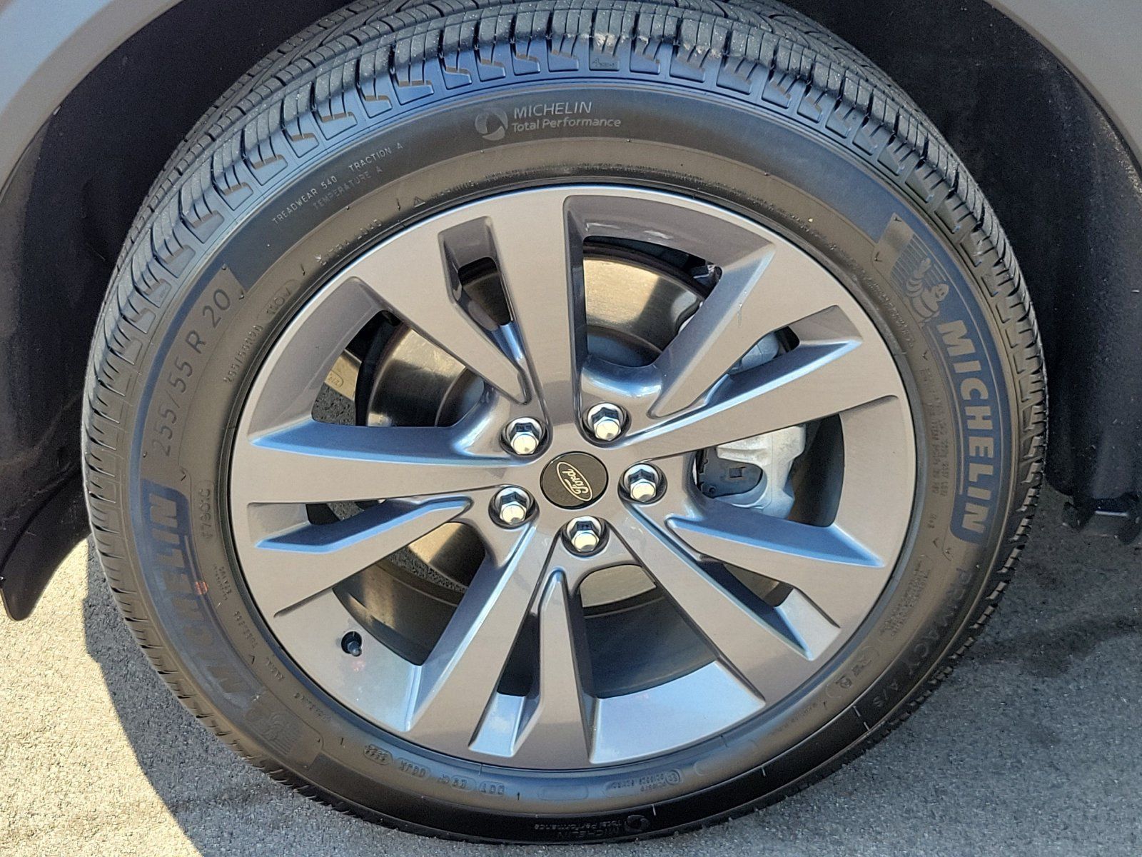 Used 2023 Ford Explorer XLT w/ Equipment Group 202A AWD/4WD image 6
