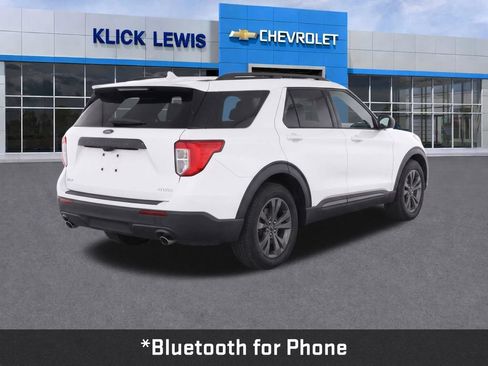 Used 2021 Ford Explorer XLT w/ Equipment Group 202A AWD/4WD image 8