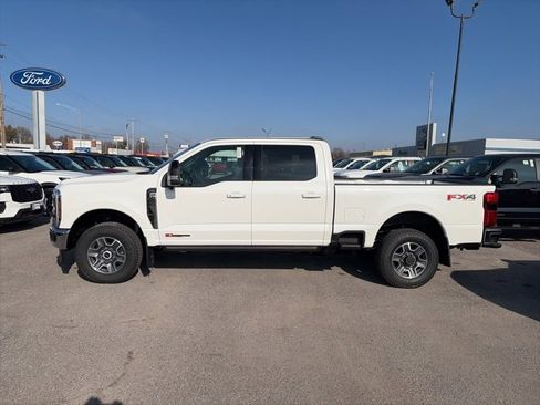 New 2026 Ford F250 Lariat w/ Lariat Ultimate Package image 3