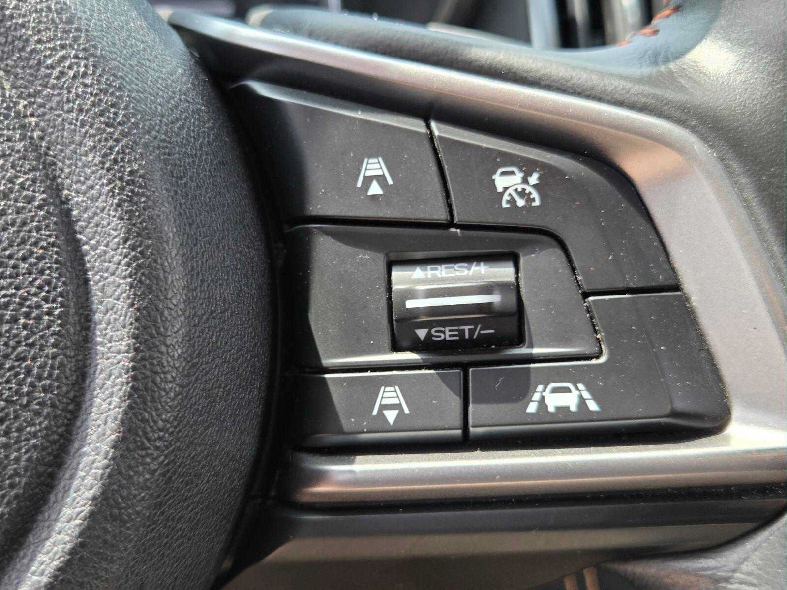 Used 2018 Subaru Crosstrek 2.0i Limited AWD/4WD image 32