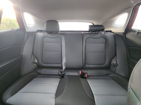 New 2026 Chevrolet Trax LT image 25