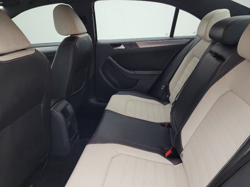 Used 2016 Volkswagen Jetta Sport w/ Lighting Package FWD image 18