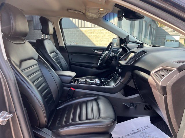 Used 2019 Ford Edge SEL w/ Equipment Group 201A AWD/4WD image 11
