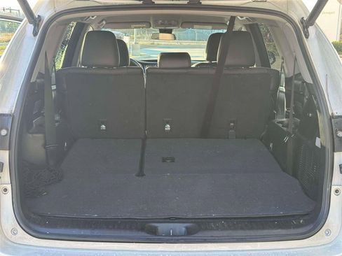 Used 2018 Toyota Highlander LE image 20