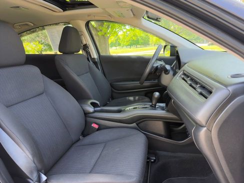 Used 2016 Honda HR-V EX image 21